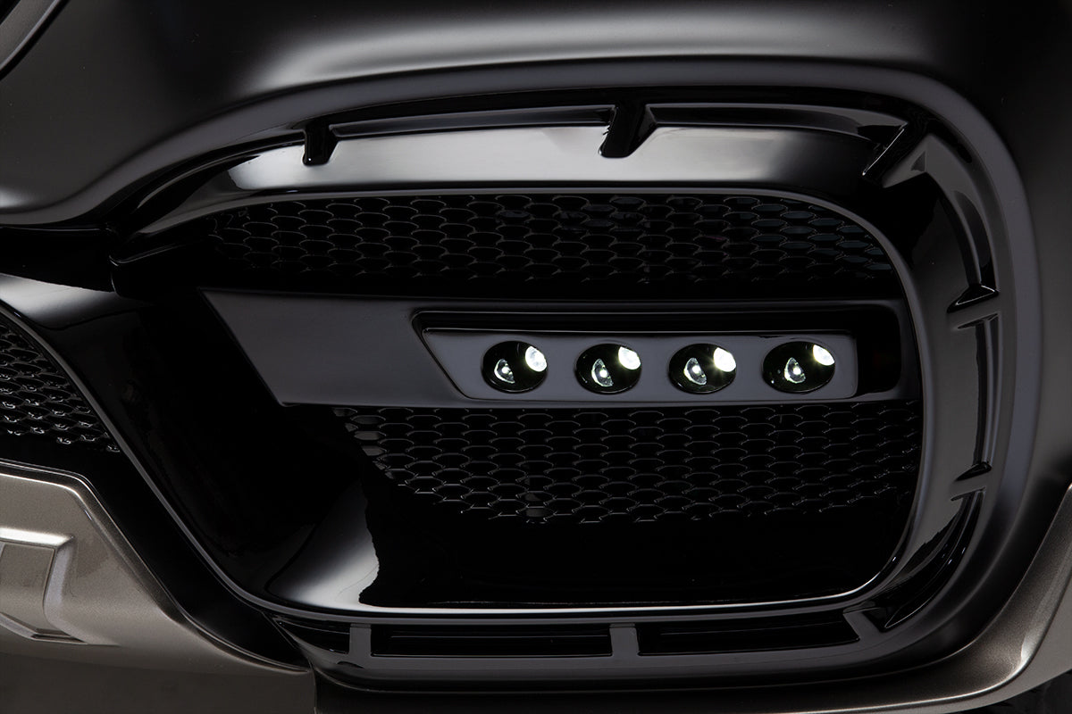 WALD SPORTS LINE BLACK BISON EDITION フロントバンパースポイラー用 LEDランプ ハイラックス125系
