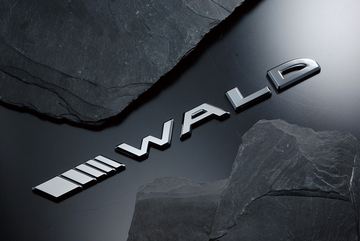 ランドクルーザー300系　セパレート 【WALD】 エンブレム　”CHROME”